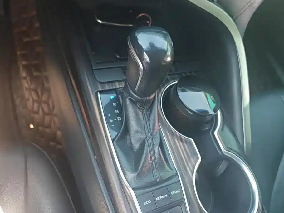 2018 Camry 2.5G Luxury Edition — миниатюра 16