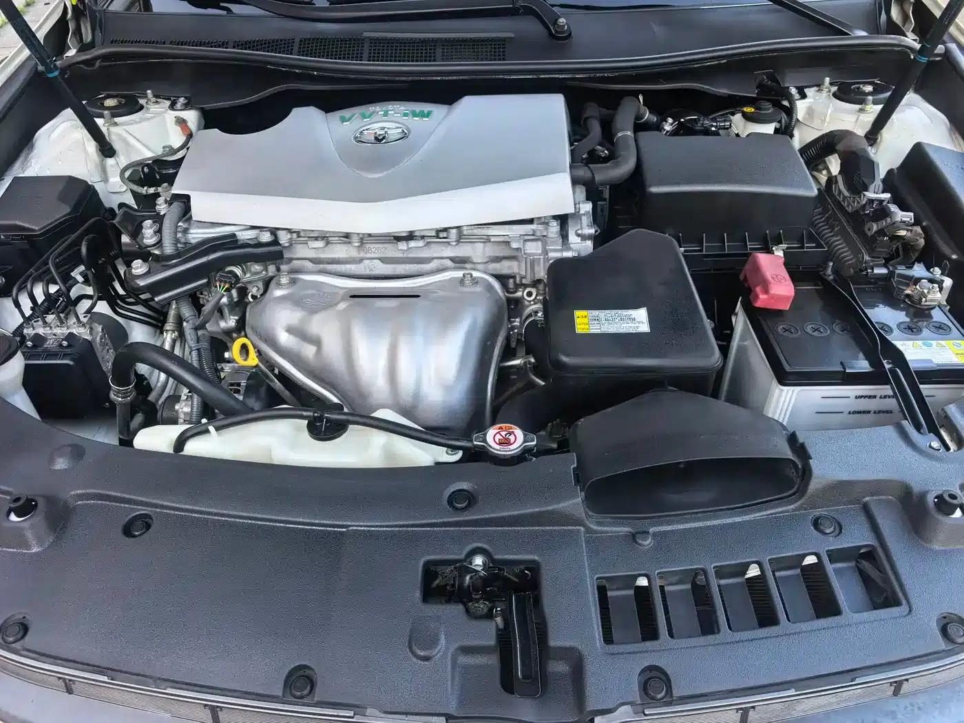 Camry 2015 2.0G Leading Edition — миниатюра 16