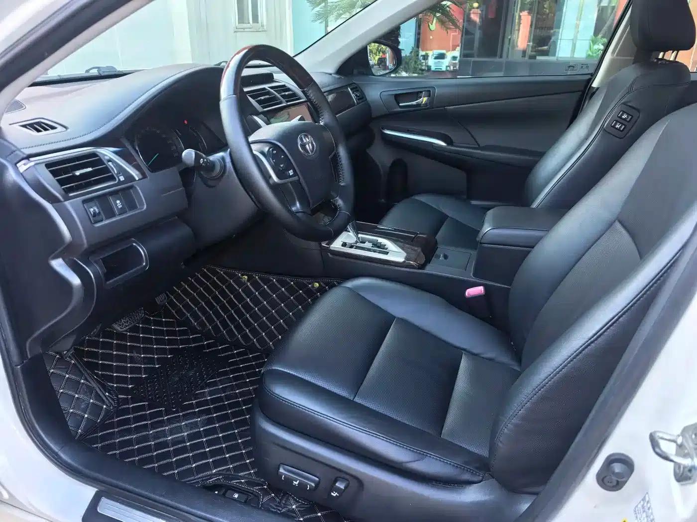 Camry 2015 2.0G Leading Edition — миниатюра 8