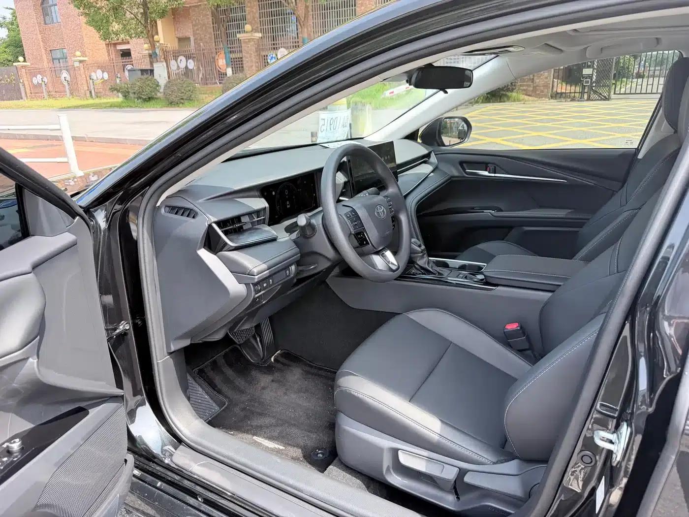 Camry 2026 2.0E Elite Edition — миниатюра 6