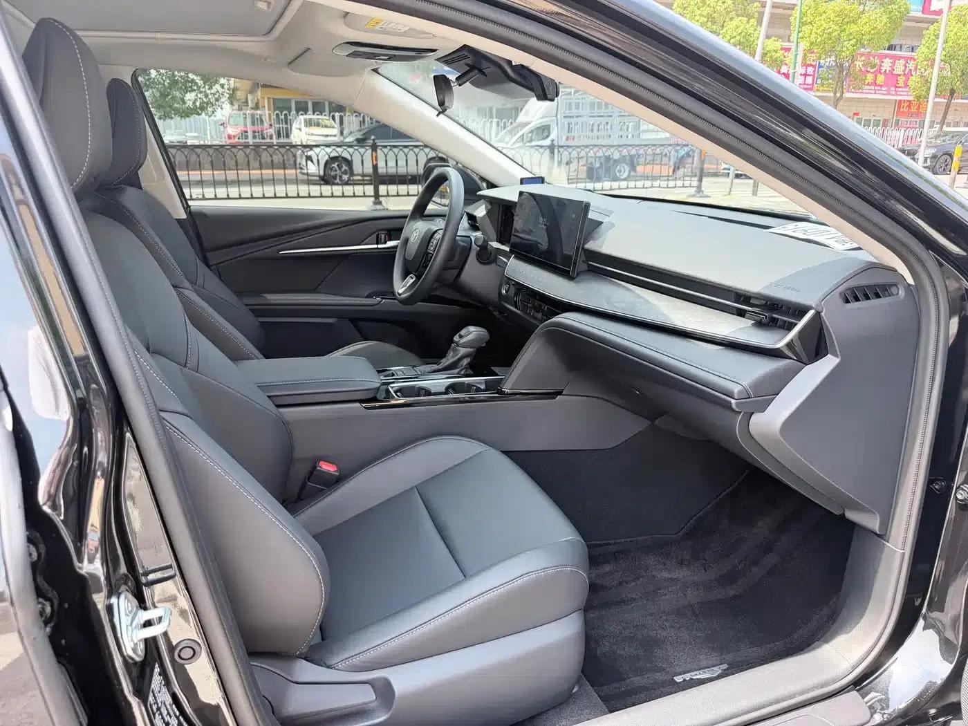 Camry 2026 2.0E Elite Edition — миниатюра 9