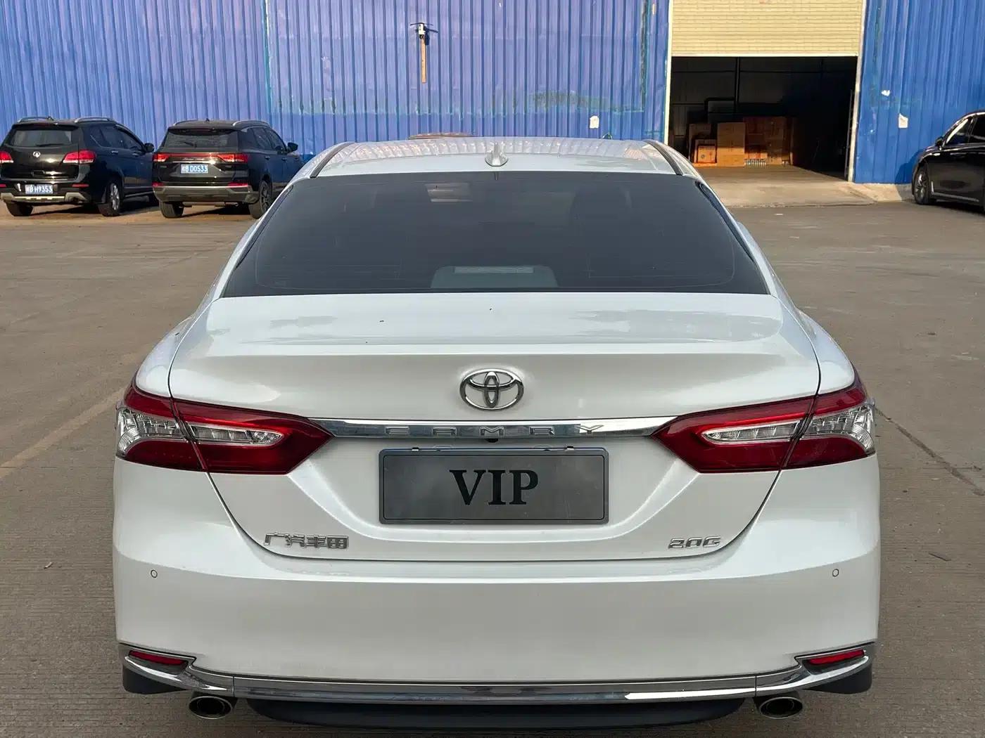 2023 Camry 2.0G Luxury Edition — миниатюра 4