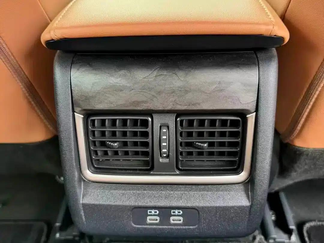 2024 Camry 2.0GVP Luxury Edition — миниатюра 16