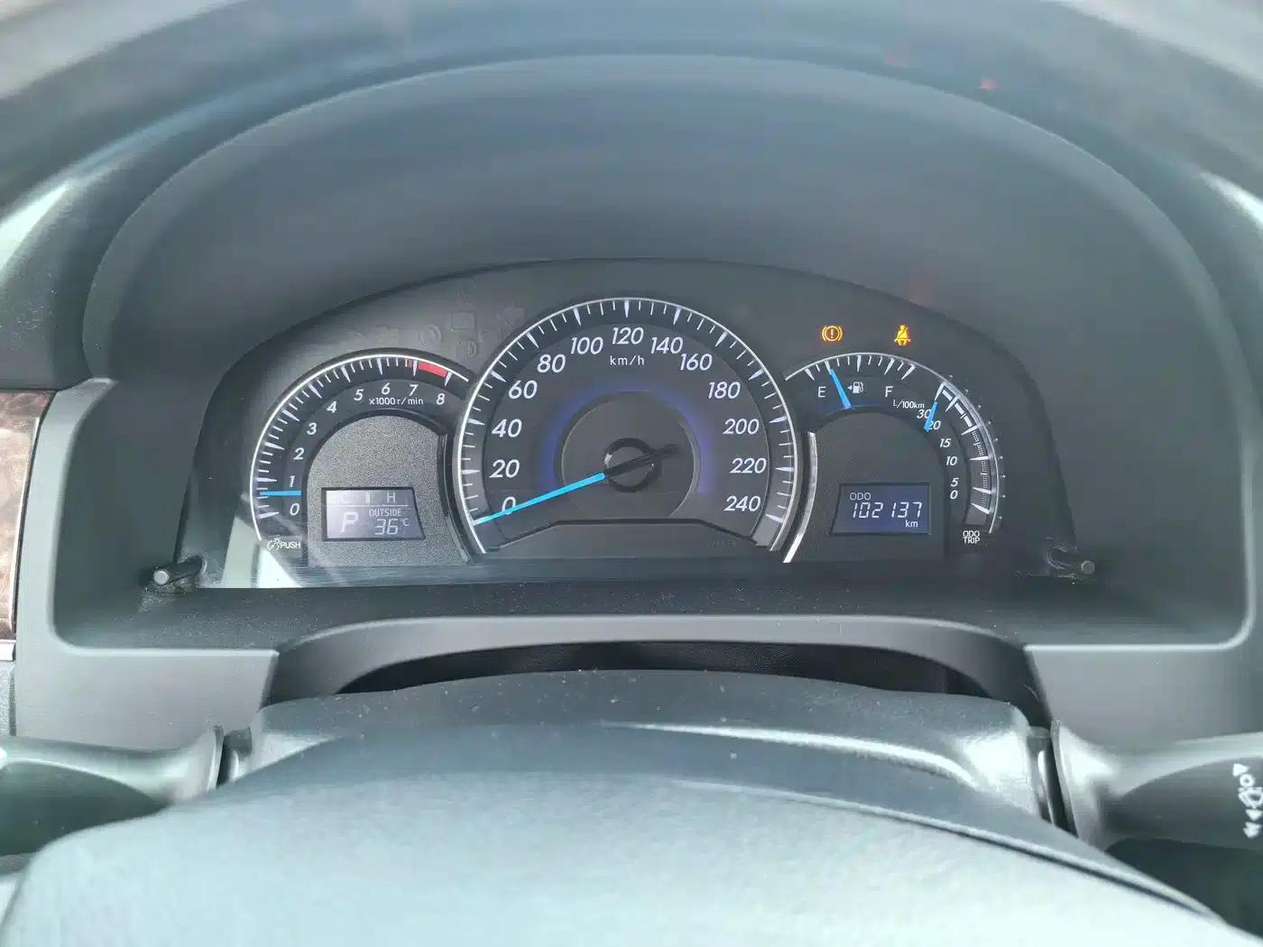 Camry 2016 2.0G 10th Anniversary Leading Edition — миниатюра 14