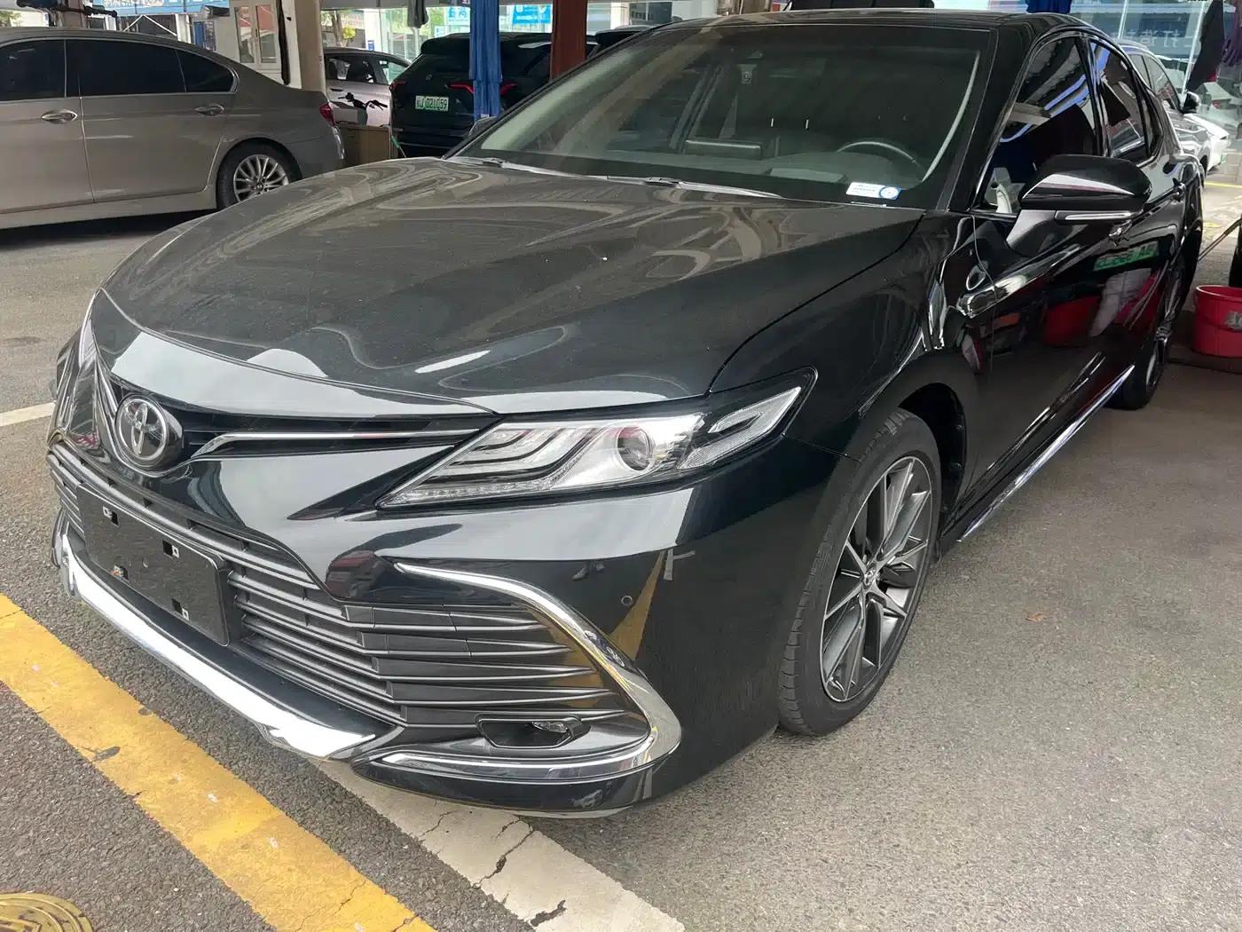 2023 Camry 2.5G Luxury Edition — миниатюра 1