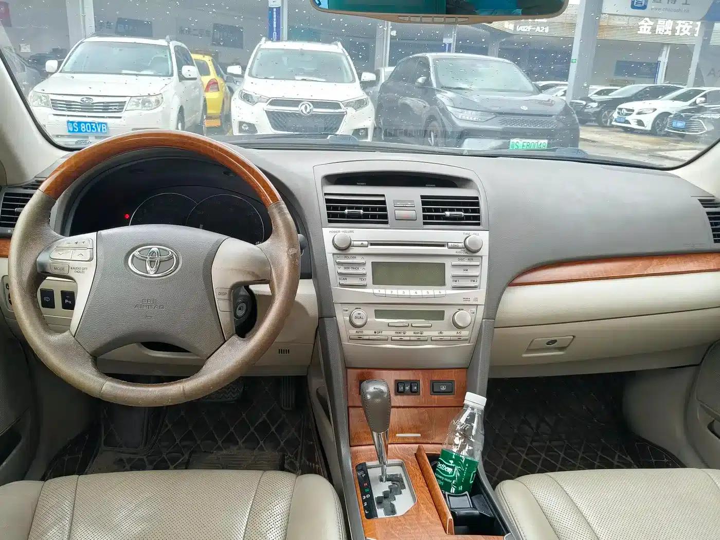 2010 Camry 200G Luxury Edition — миниатюра 4