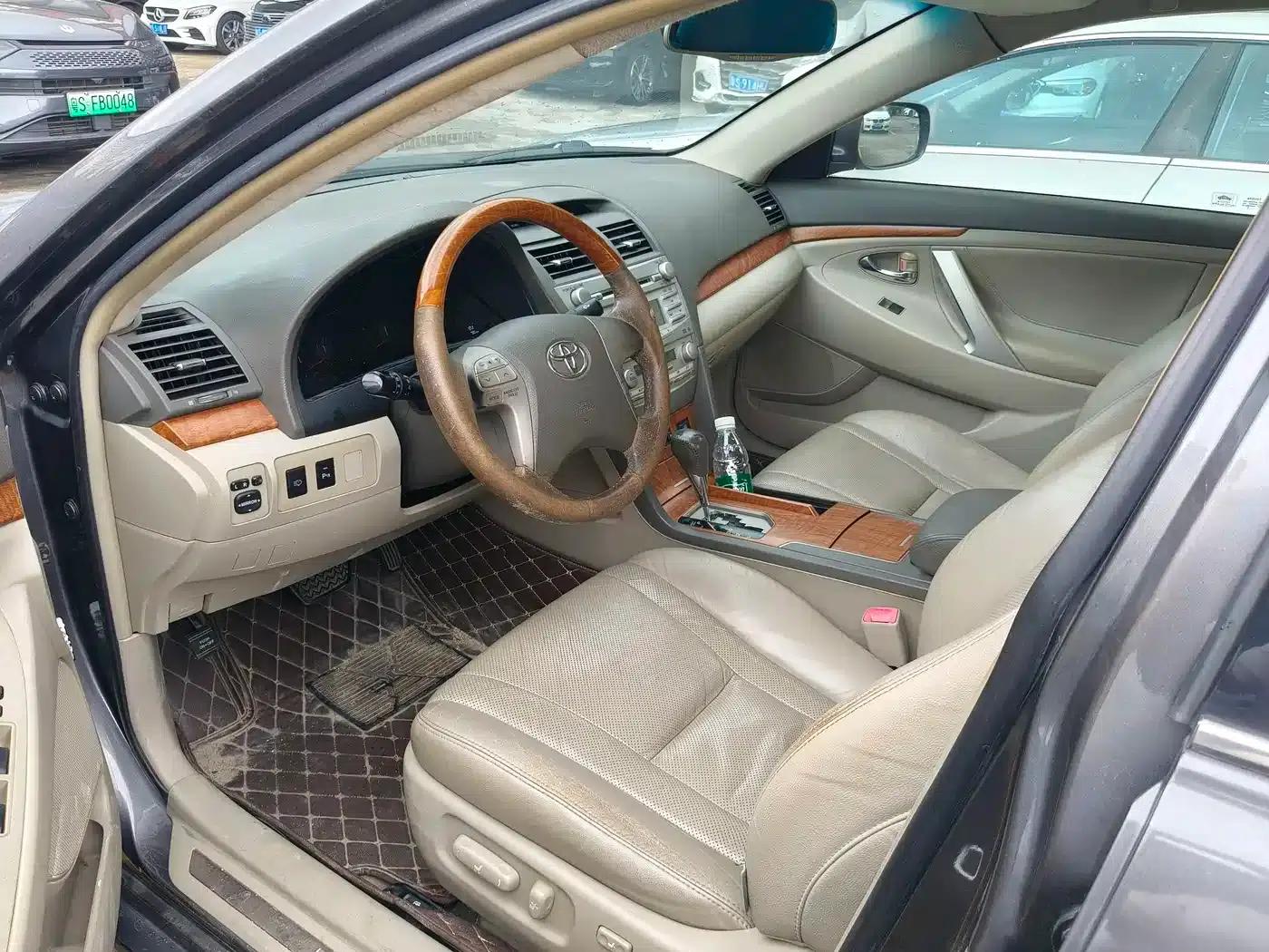2010 Camry 200G Luxury Edition — миниатюра 5