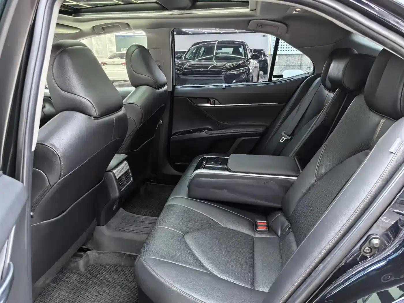 Camry 2019 Hybrid 2.5HQ Flagship Edition (National V Emission Standard) — миниатюра 7