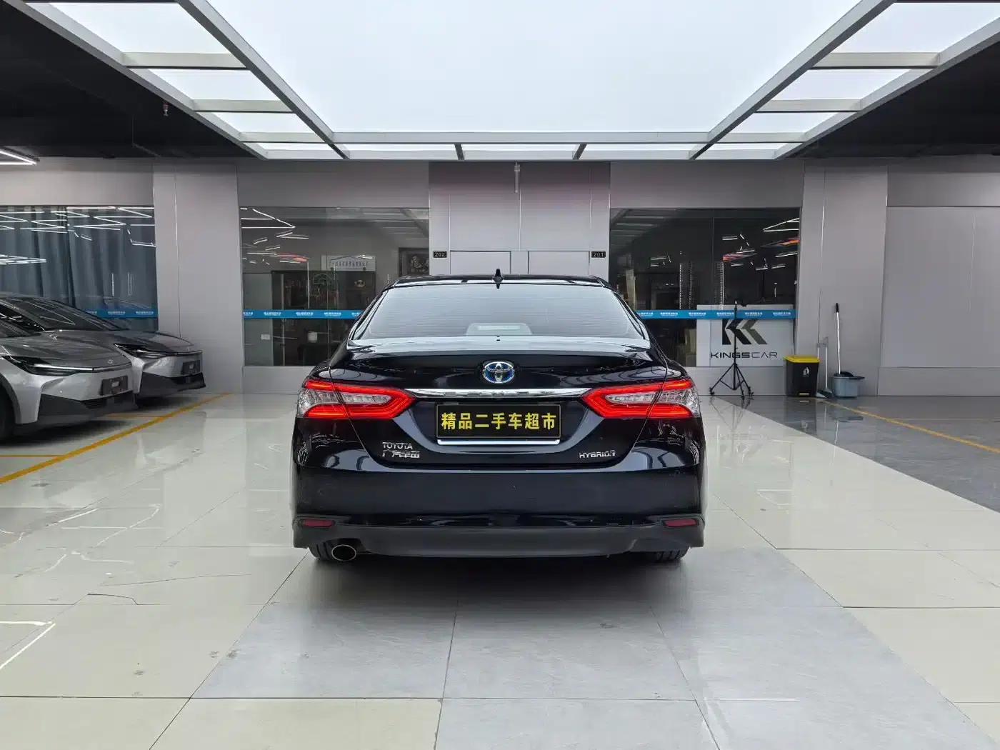 Camry 2019 Hybrid 2.5HQ Flagship Edition (National V Emission Standard) — миниатюра 9