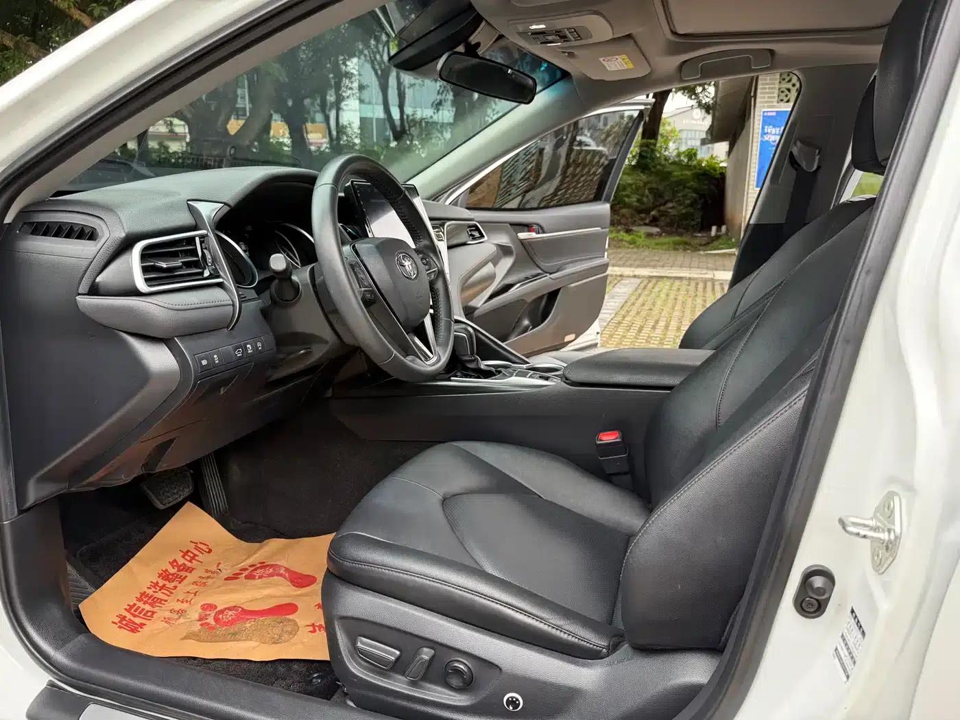 2021 Camry 2.0G Luxury Edition — миниатюра 4