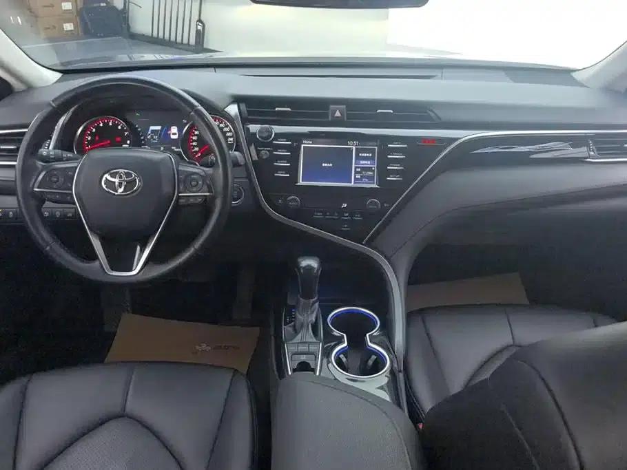 Camry 2018 2.0S Sport Edition — миниатюра 12