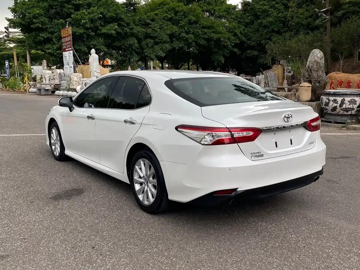 2018 Camry 2.0G Luxury Edition — миниатюра 4