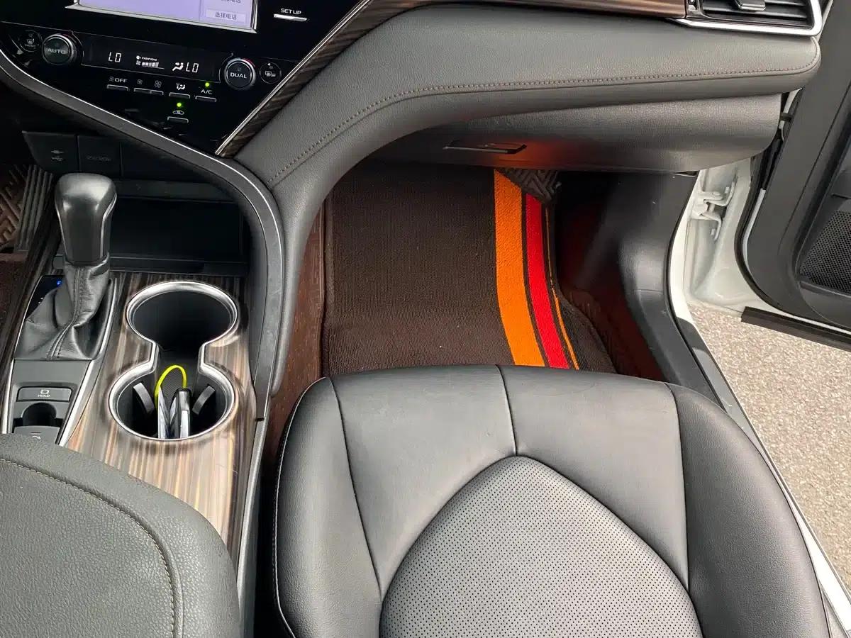 2018 Camry 2.0G Luxury Edition — миниатюра 10