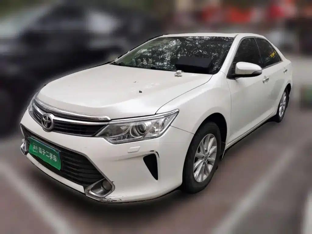 2015 Camry 2.0G Luxury Edition — миниатюра 1