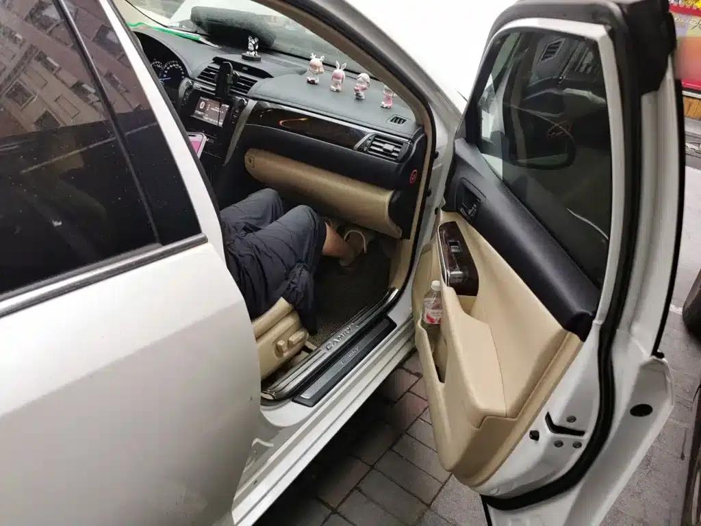 2015 Camry 2.0G Luxury Edition — миниатюра 20