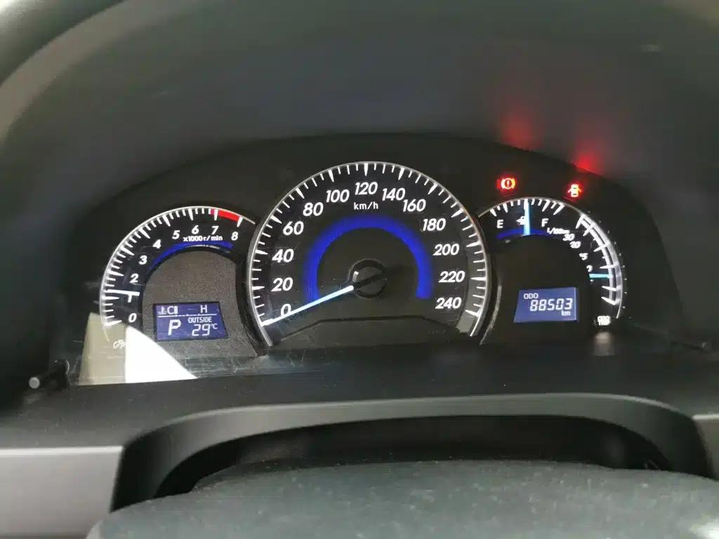 2015 Camry 2.0G Luxury Edition — миниатюра 4