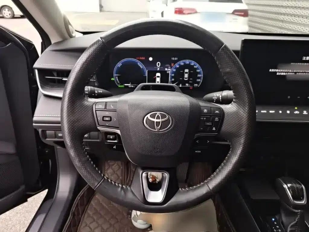 2024 Camry Hybrid 2.5HQ Flagship Edition — миниатюра 11