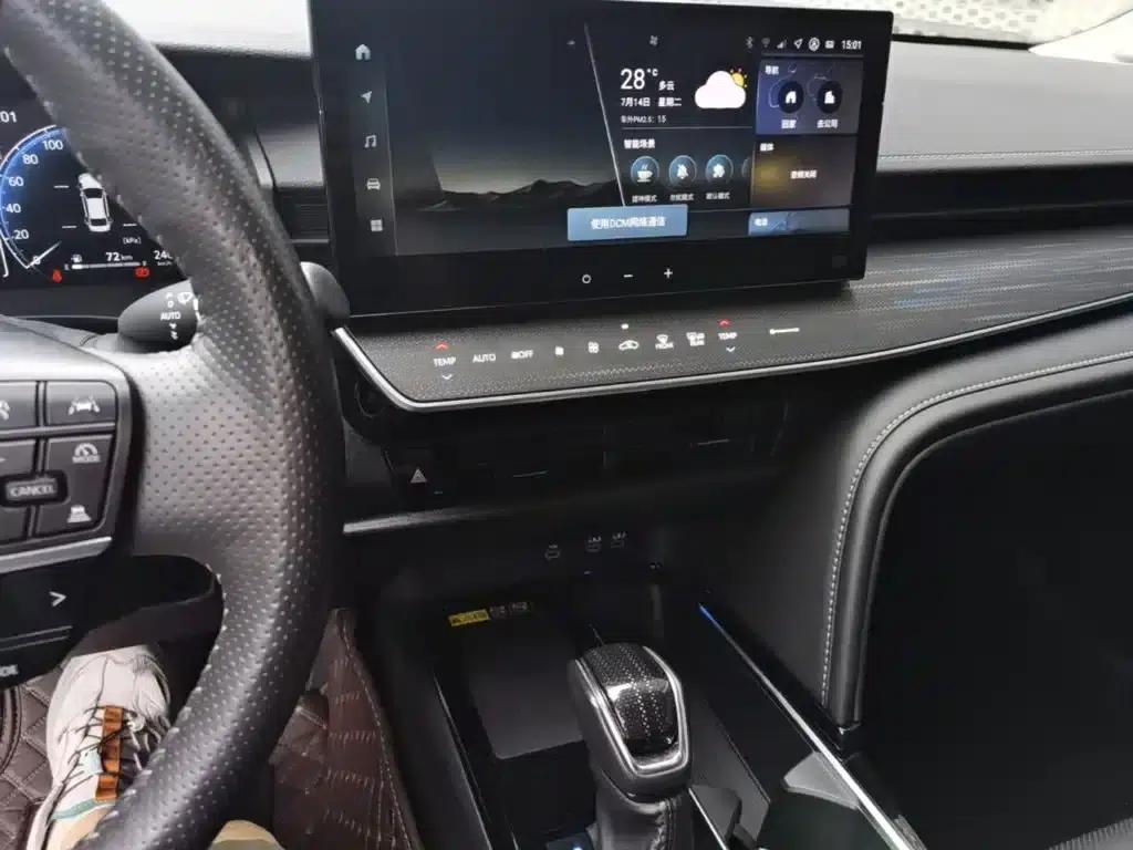 2024 Camry Hybrid 2.5HQ Flagship Edition — миниатюра 13