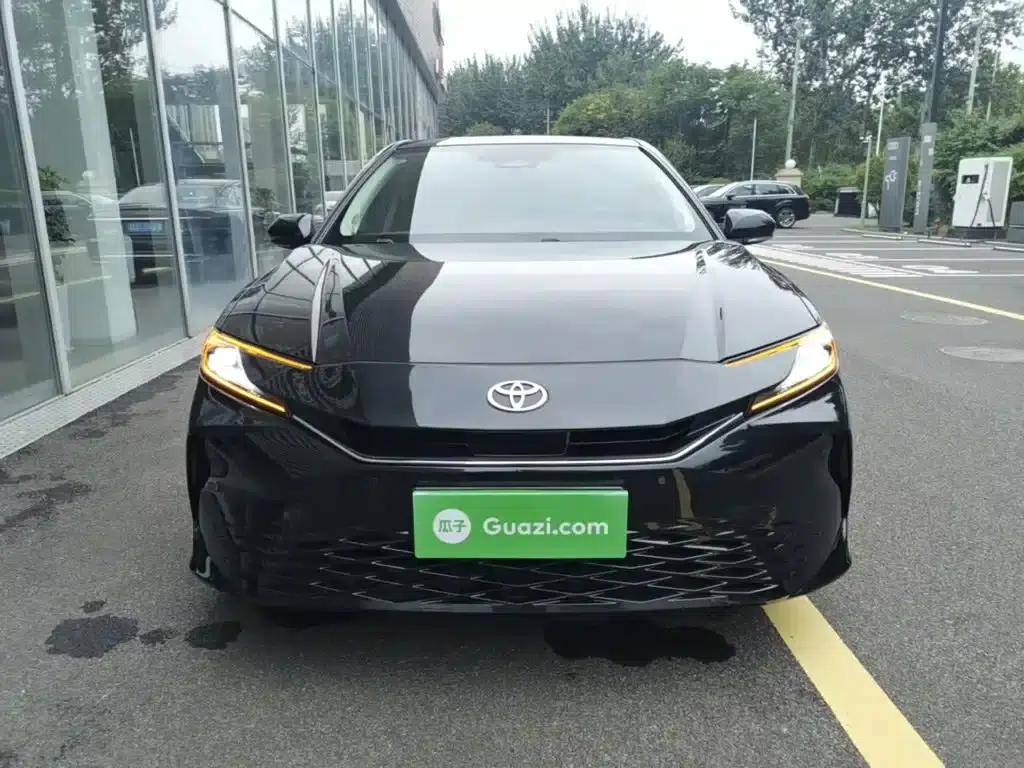 2024 Camry Hybrid 2.5HQ Flagship Edition — миниатюра 3