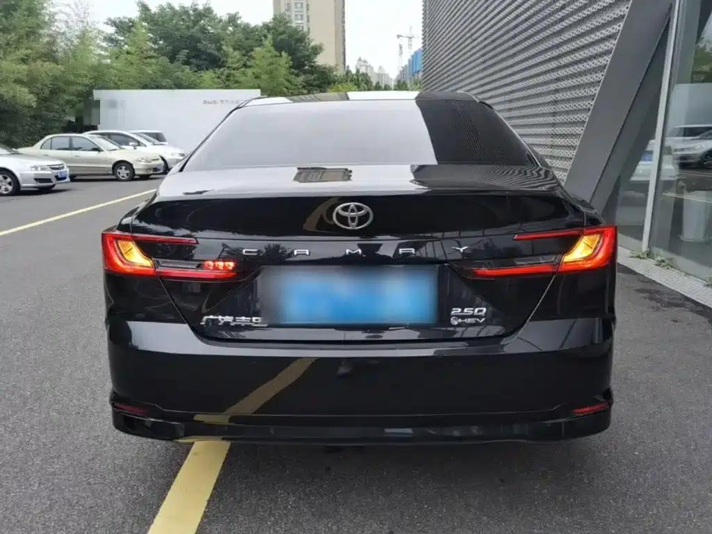 2024 Camry Hybrid 2.5HQ Flagship Edition — миниатюра 6