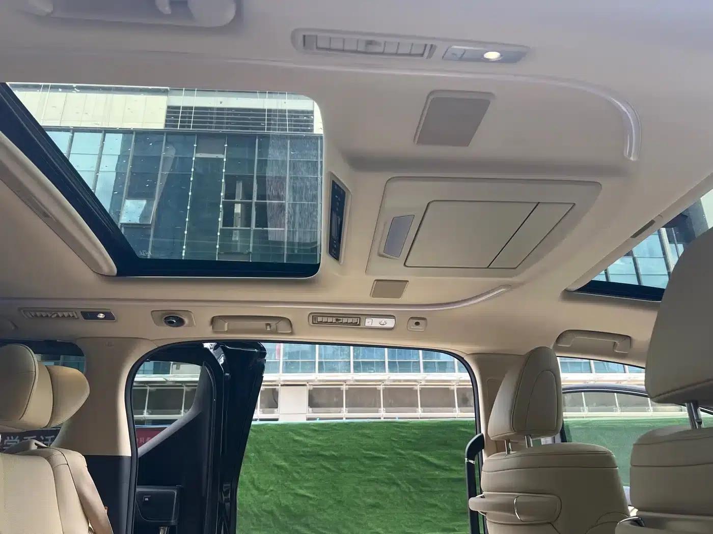 2018 Alphard Facelift 3.5L Luxury Edition — миниатюра 21