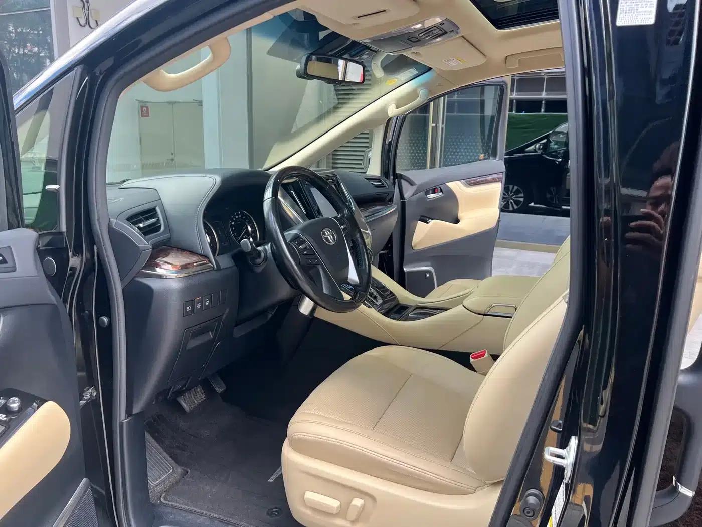 2018 Alphard Facelift 3.5L Luxury Edition — миниатюра 26