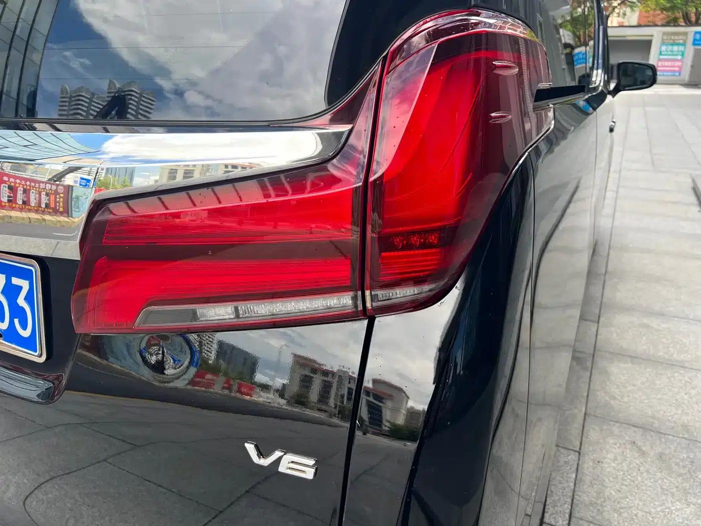 2018 Alphard Facelift 3.5L Luxury Edition — миниатюра 34