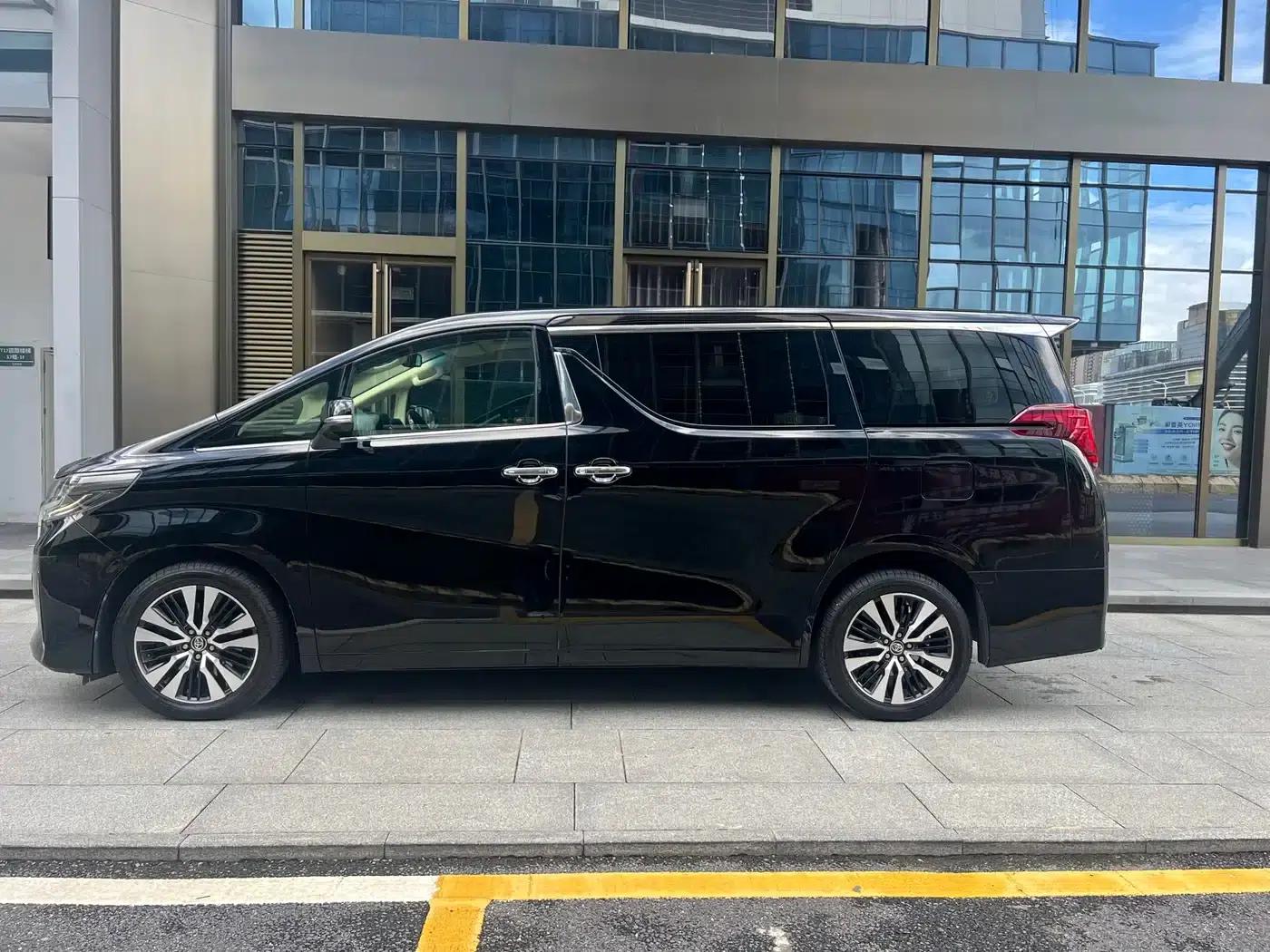 2018 Alphard Facelift 3.5L Luxury Edition — миниатюра 5
