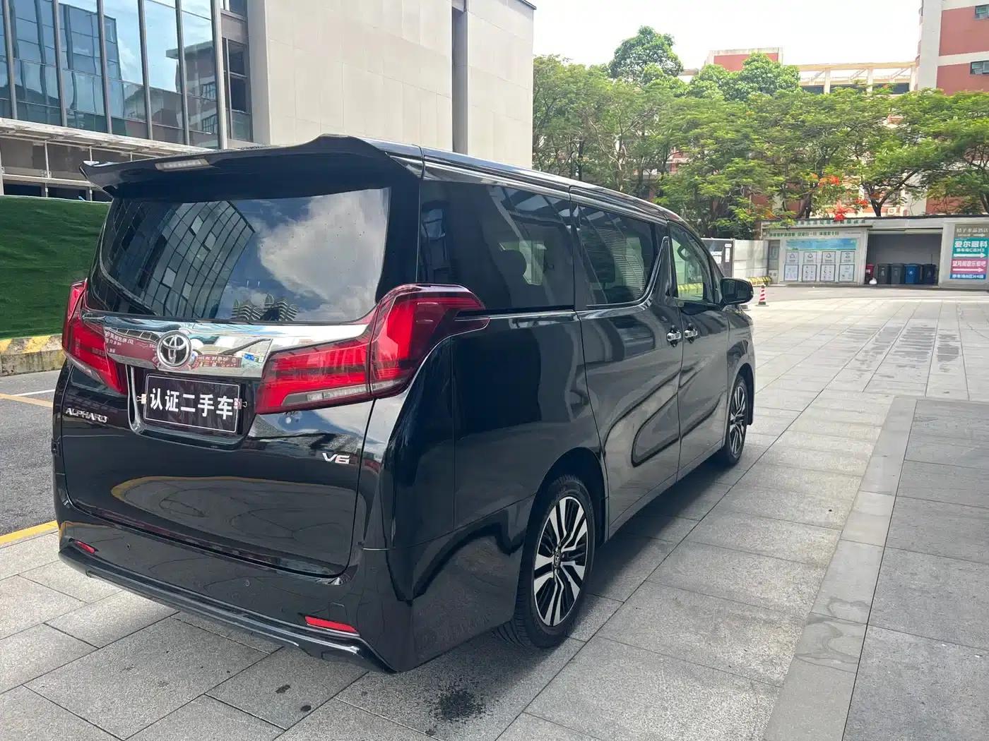 2018 Alphard Facelift 3.5L Luxury Edition — миниатюра 6