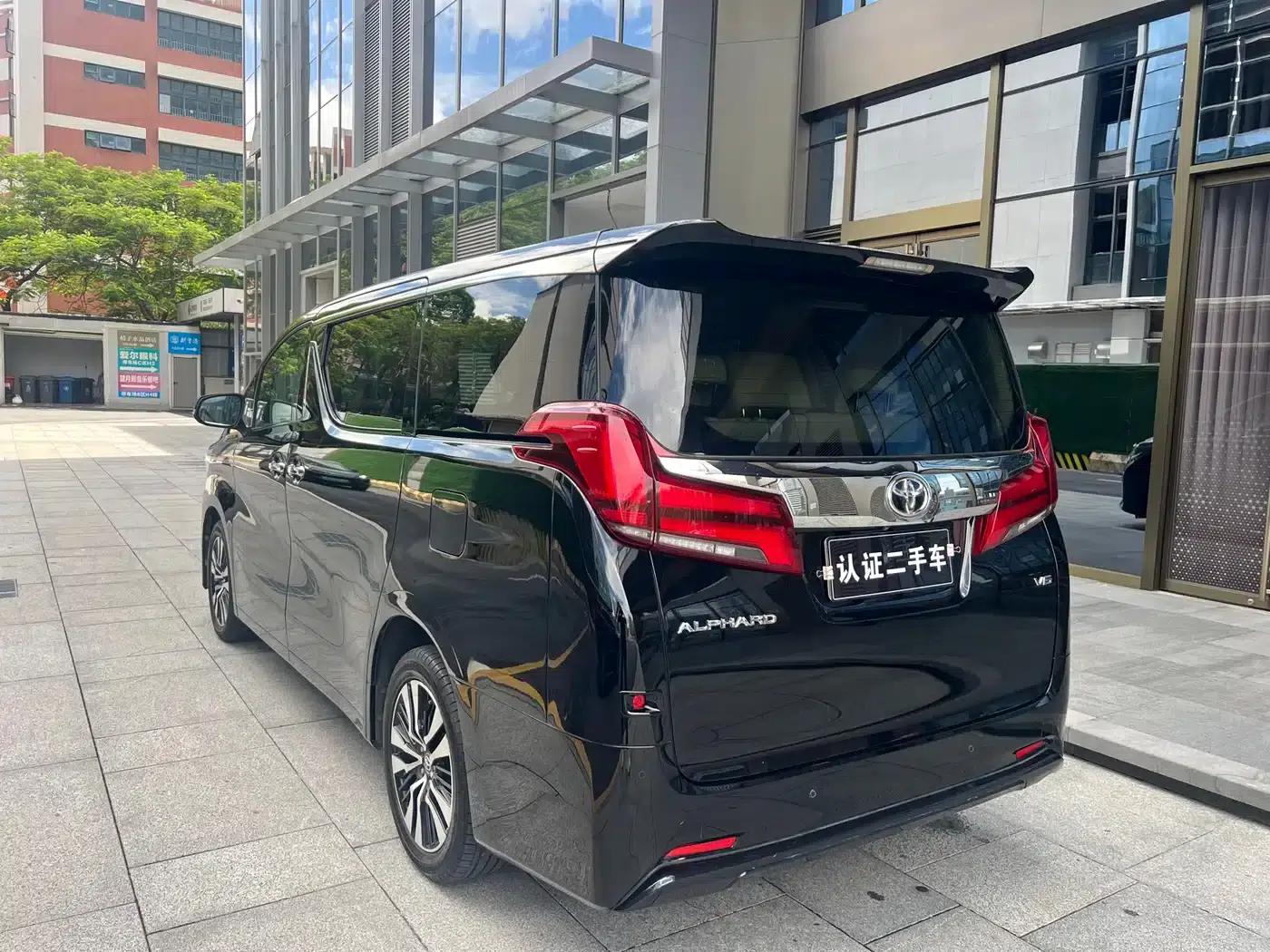 2018 Alphard Facelift 3.5L Luxury Edition — миниатюра 9