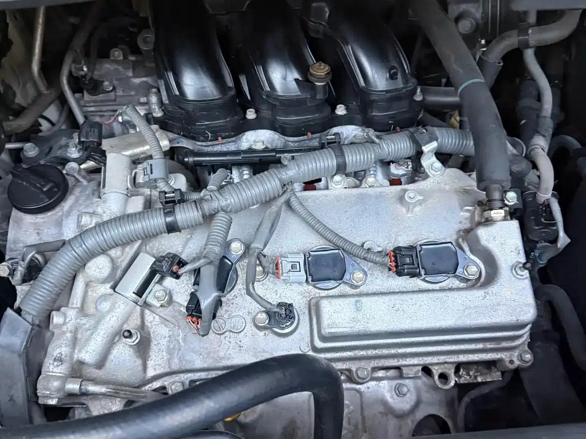 2015 Alphard 3.5L Luxury Edition — миниатюра 17
