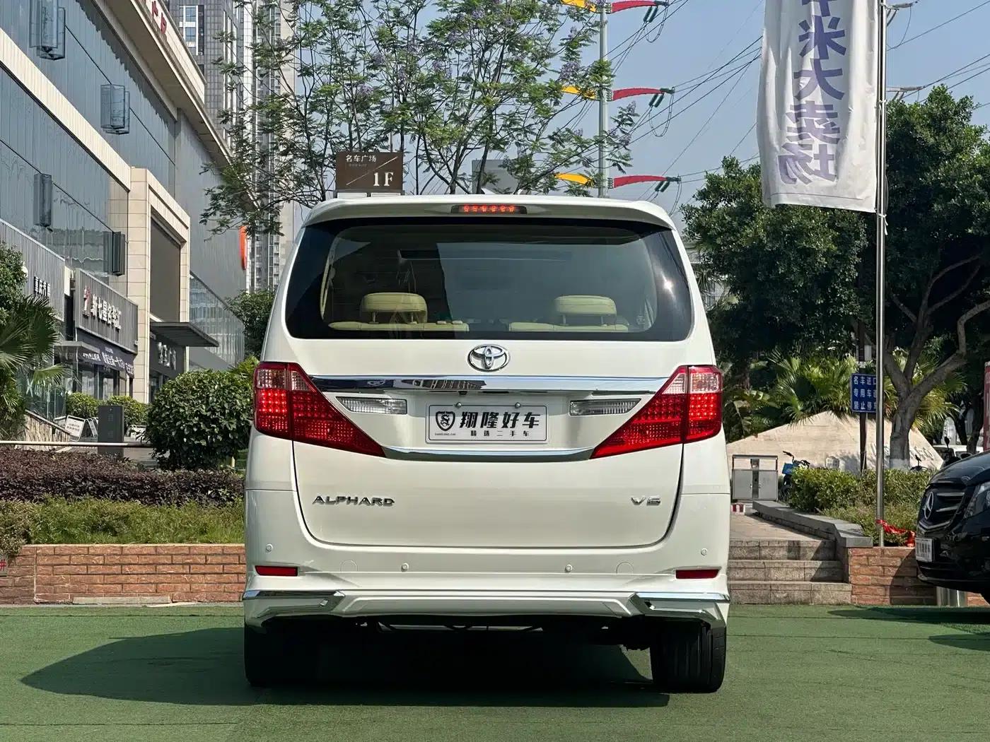 2012 Alphard 3.5L Luxury Edition — миниатюра 7