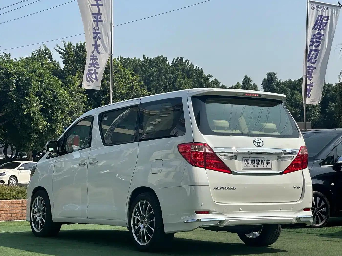 2012 Alphard 3.5L Luxury Edition — миниатюра 8