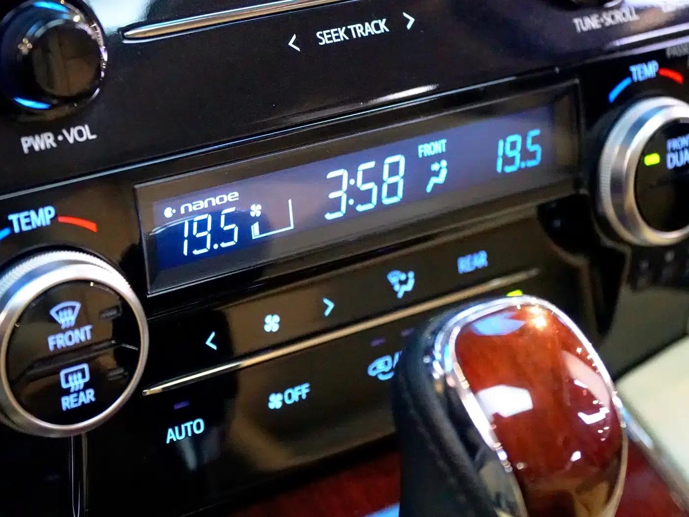 2015 Alphard 3.5L Luxury Edition — миниатюра 18