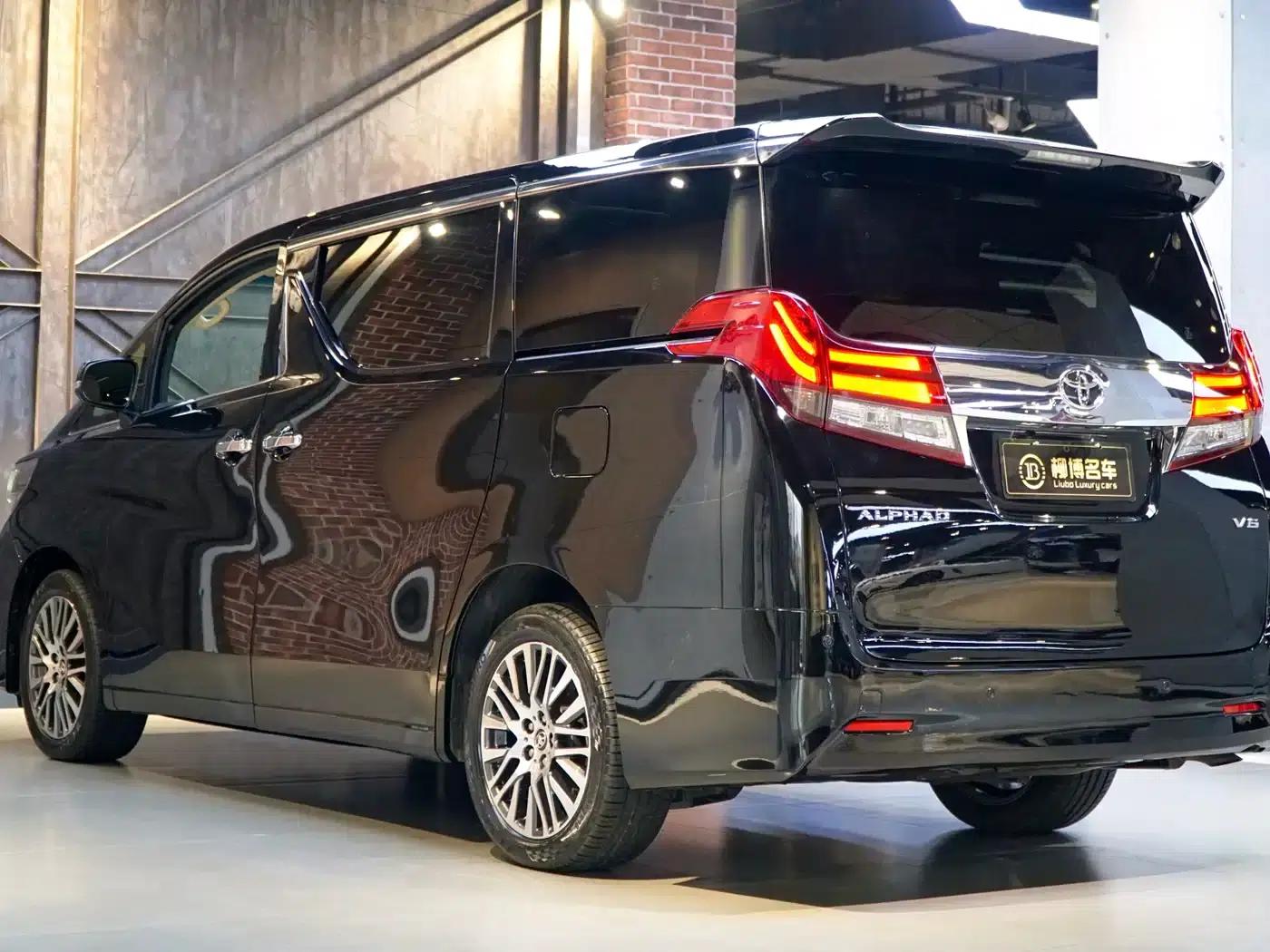 2015 Alphard 3.5L Luxury Edition — миниатюра 4