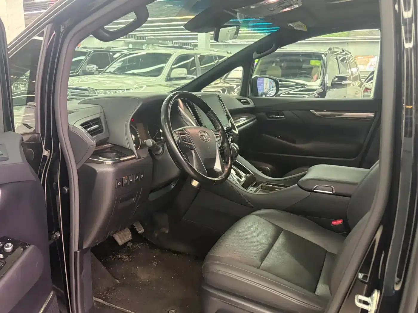 2022 Alphard 3.5L 2WD Executive Top-of-the-line version — миниатюра 4