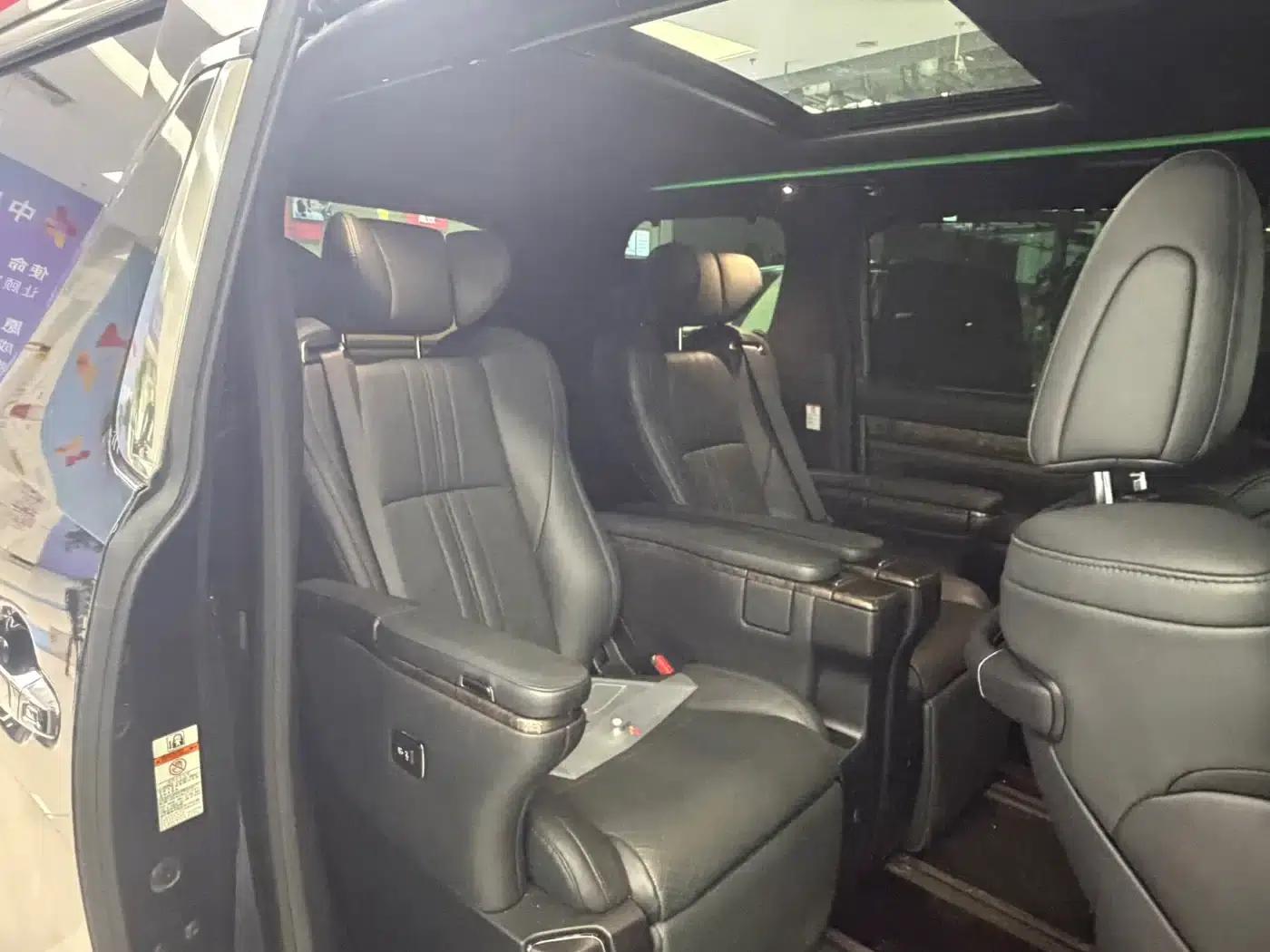 2022 Alphard 3.5L 2WD Executive Top-of-the-line version — миниатюра 10