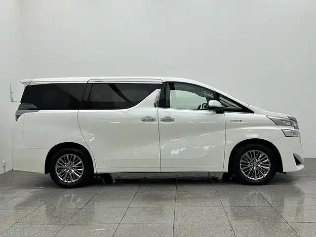 2019 Alphard Hybrid 2.5L Luxury Edition — миниатюра 7