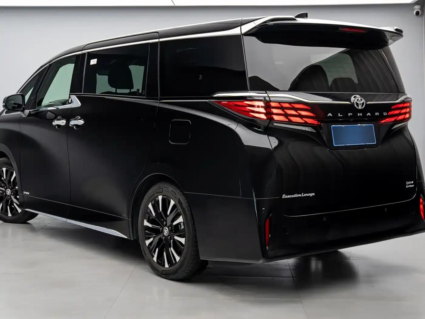 2024 Alphard Hybrid 2.5L Premium Edition — миниатюра 21