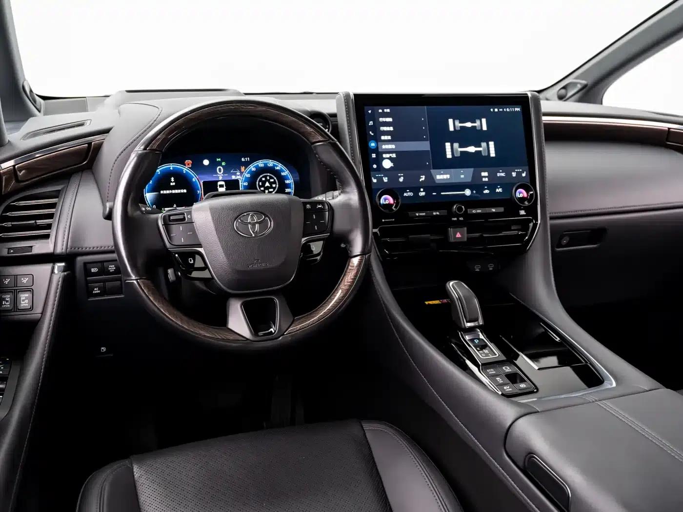 2024 Alphard Hybrid 2.5L Premium Edition — миниатюра 6