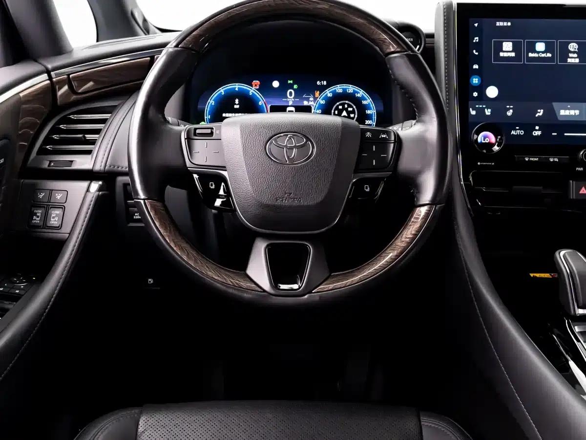 2024 Alphard Hybrid 2.5L Premium Edition — миниатюра 7