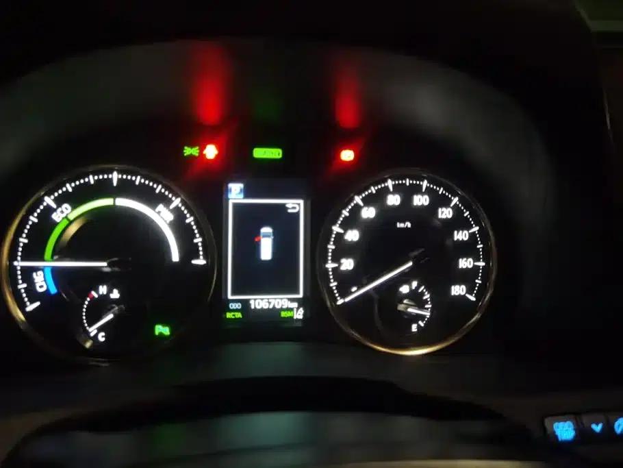 2019 Alphard Hybrid 2.5L Luxury Edition — миниатюра 14
