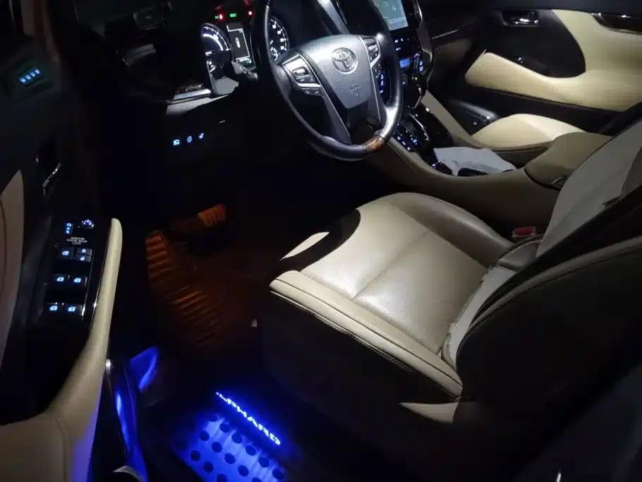 2019 Alphard Hybrid 2.5L Luxury Edition — миниатюра 9