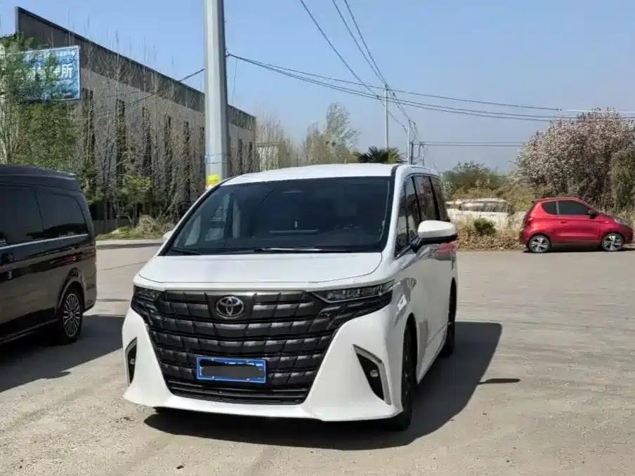 2024 Alphard Hybrid 2.5L Premium Edition — миниатюра 6