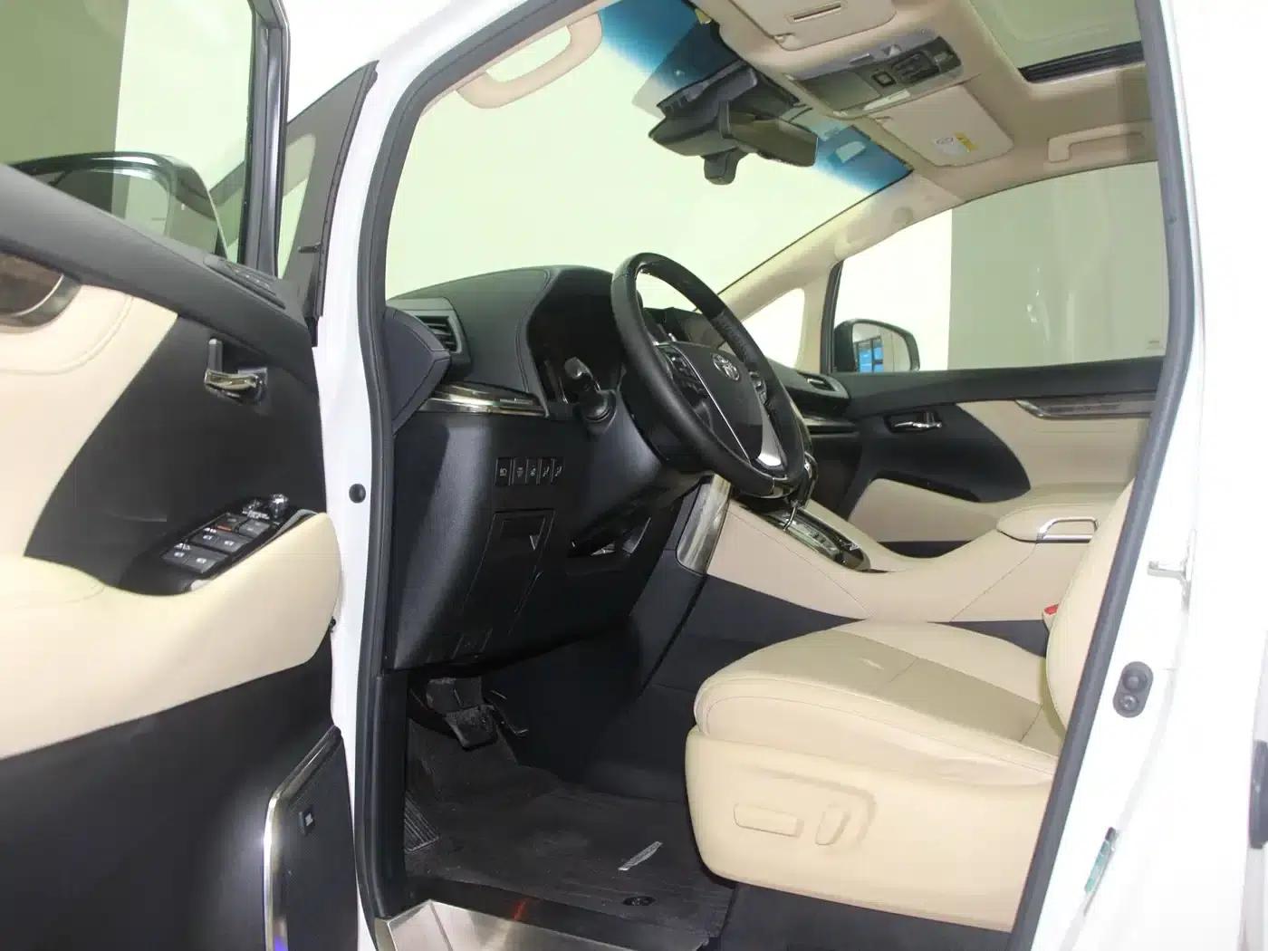 2020 Alphard Hybrid 2.5L Premium Edition — миниатюра 8