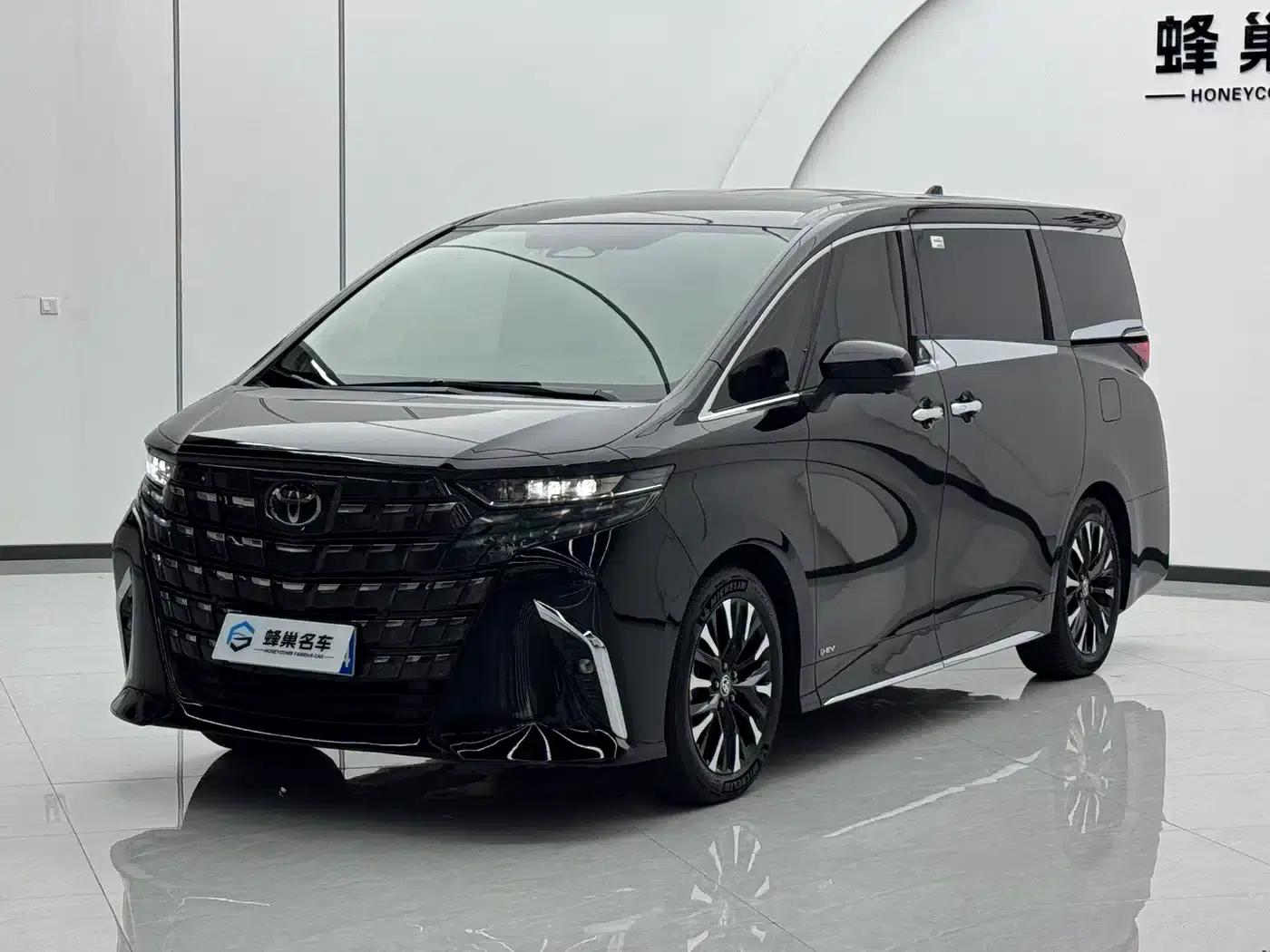 2024 Alphard Hybrid 2.5L Premium Edition — миниатюра 1