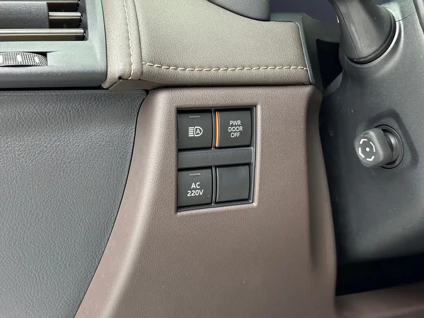 2024 Alphard Hybrid 2.5L Premium Edition — миниатюра 10