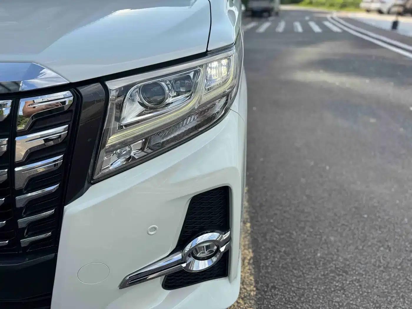 2015 Alphard 3.5L Luxury Edition — миниатюра 16
