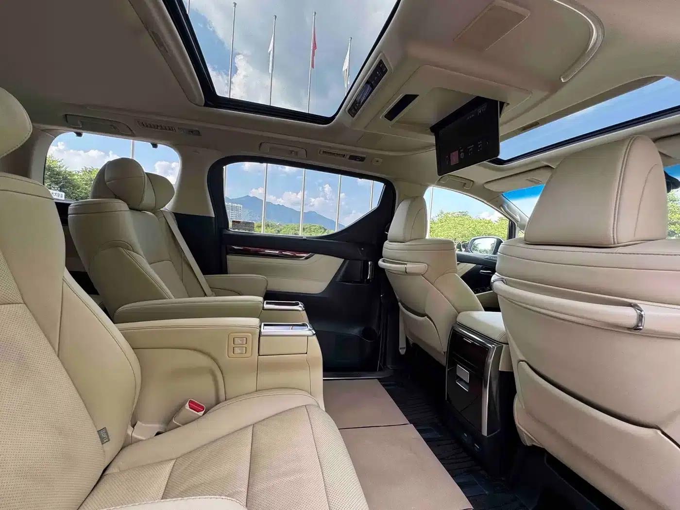 2015 Alphard 3.5L Luxury Edition — миниатюра 7