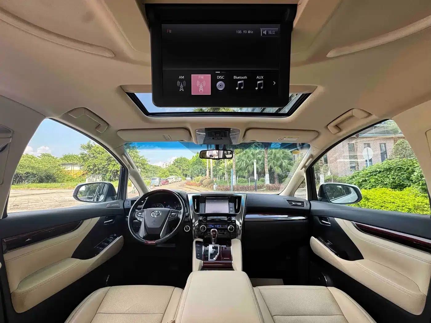 2015 Alphard 3.5L Luxury Edition — миниатюра 8